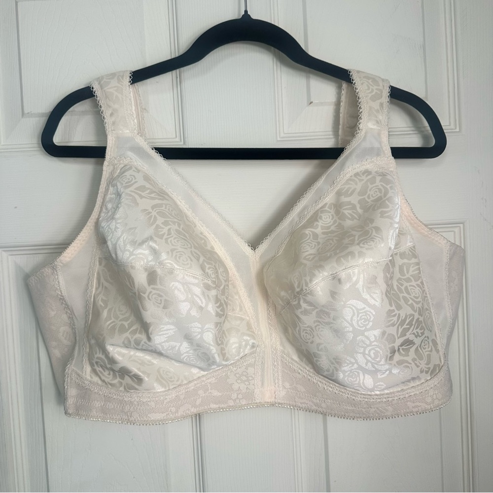 Playtex 18 Hour Ultimate Shoulder Comfort Bra Wire Free 4693 Beige‎  Size 50C